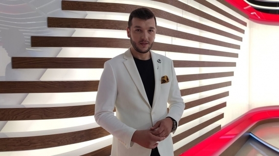 TVR anunţă grilele de toamnă. Bogdan Muzgoci, care a fost la matinal, are talk-show zilnic la TVR 1. Liana Stanciu aduce o nouă emisiune la TVR 2 