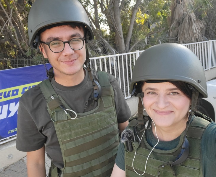 Cristina Cileacu şi Valentin Stan,  corespondenţi speciali pentru Digi24, în Israel foto: arhiva personală