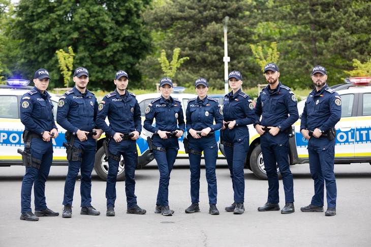 Cei 8 poliţişti din serialul Oamenii legii, difuzat la AXN