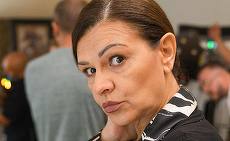 EXCLUSIV! „Sunt la mâna unor escroci ai netului”. Maria Buză, hărţuită pe facebook, după ce i-a fost spart contul. Au apărut poze cu femei goale. Cere ajutorul fanilor