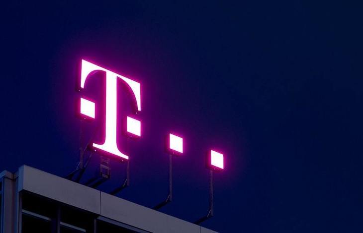 Acţionarul Prima TV despre preluarea Telekom Mobile: "Vom dezvolta un brand 100% românesc". Tomşa vorbeşte de "parteneri", dar nu îi numeşte