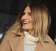 Alina Aliman, redactor-şef (print) „A List Magazine” by Andreea Esca. „Au fost momente în care persoane cu care stabilisem o şedinţă foto sau un interviu au dispărut fără urmă” (INTERVIU)