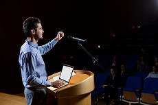 Curs de dicţie de public speaking la Bucureşti, cu Mihai Crăciun şi Carmen Ivanov