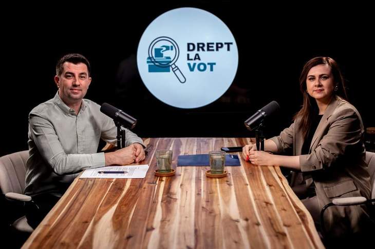 Podcast dedicat alegerilor. Prezentatori: Adrian Cojocaru, fost jurnalist Digi24 şi Adelina Ţînţariu, expert în politici publice
