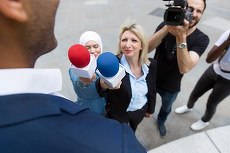 Concurs pentru tinerii jurnalişti, organizat de stirileprotv.ro, cu premii între 2000 şi 5000 de euro