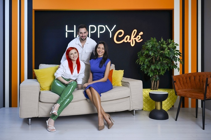 Cristina Ciobănaşu, Ruxandra Luca şi Vlad Gherman se întâlnesc într-un nou sezon Happy Café, la Happy Channel