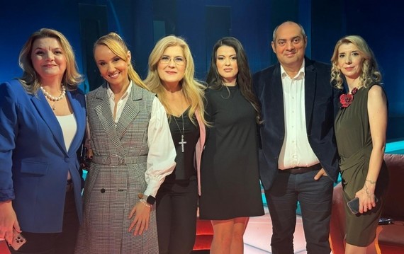 Cristina Cioran, Oana Ioniţă şi Irninis Miricioiu, printre invitatele noului sezon al emisiunii „Puternici, împreună”, moderată de Liana Stanciu 