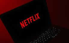 Netflix scumpeşte toate abonamentele pentru clienţii din România
