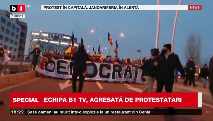 Jurnalişti de la Digi24 şi B1 TV agresaţi din nou la protestele organizate de AUR