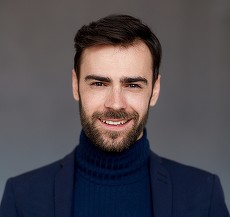 Denis Hanganu, protagonistul serialului Clanul, va prezenta Gala Premiilor Radio România Cultural. „Anul nou care n-a fost”, nominalizat la categoria film