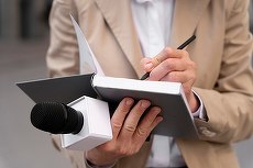 CJI, concurs pentru jurnalişti. Se oferă 10 burse de 1.000 de euro pentru articole şi produse media care acoperă impactul digitalizării în România