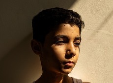 FOTO. Expoziţia World Press Photo ajunge din nou la Bucureşti. Imaginea anului- povestea unui copil de 9 ani din Gaza
