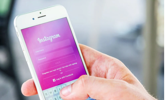 Platforma Instagram foloseşte inteligenţa artificială pentru a identifica adolescenţii care mint în legătură cu vârsta pe care o au