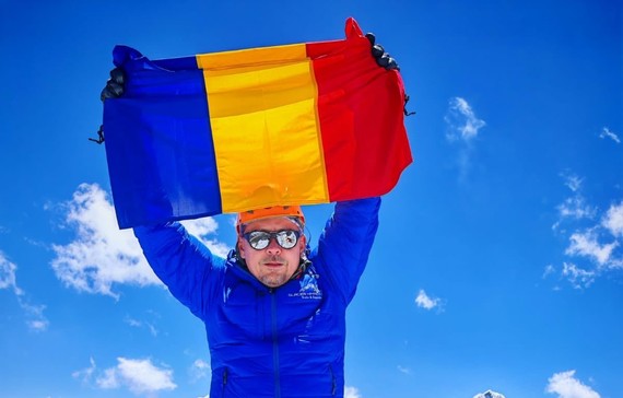A murit Zsolt Vago, cameraman Pro TV. Era într-o expediţie pe Everest. Acum un an, un alt alpinist român se stingea pe acelaşi vârf