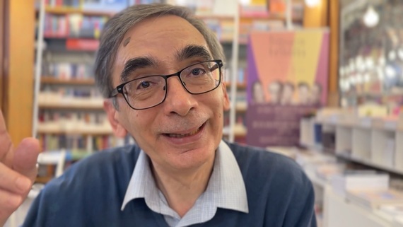 Scriitorul şi jurnalistul media Petre Barbu: "Dacă te uiţi la posturile de ştiri, nu rămâi cu nimic. Poate doar cu otravă. Şi nu cred că ăsta este fundul sacului!"