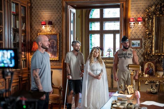 Nou pe Netflix. Mentorii, filmul cu Loredana, Cătălin Bordea şi Dorian Popa, va intra pe platforma de streaming