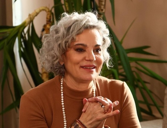 Paginadeseriale. Nou pe Antena Play în iunie. Ext.Masina.Noapte, Dirijorul tăcerilor cu Maia Morgenstern şi Insula Iubirii Spania – sezon integral