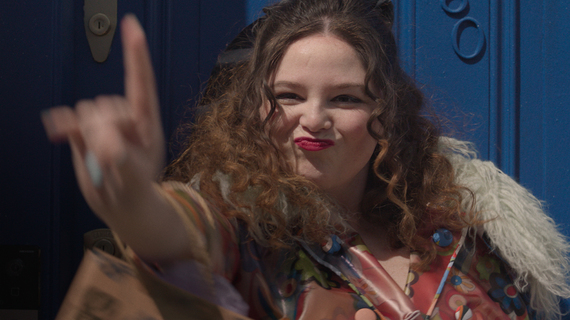 Paginadeseriale. Netflix prezintă trailerul şi distribuţia finală pentru Too Much