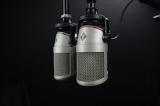 Un radio care a participat la concursul de frecvenţe anunţă că dă CNA în judecată şi sesizează instituţiile europene după ce nu a câştigat nimic