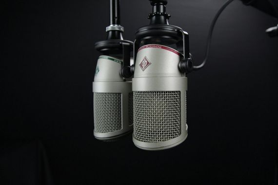 Un radio care a participat la concursul radio anunţă că dă CNA în judecată şi sesizează instituţiile europene după ce nu a câştigat nicio frecvenţă