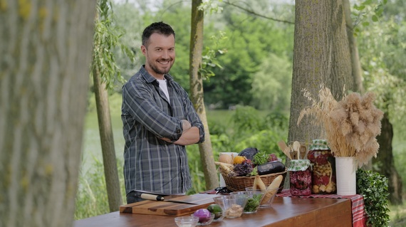 Chef Horia Manea va găti un nou „Meniu de vedetă”, în mijlocul naturii la Antena Stars