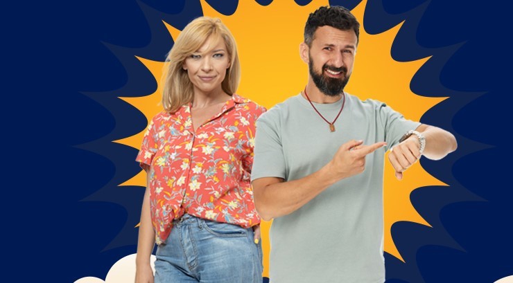 De pe scena de stand-up, la microfonul Digi FM. Alex Mocanu face echipă cu Alice Tudor la matinalul de vară