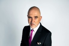 Răzvan Exarhu, gazda show-ului La bine şi la roast de la Pro TV