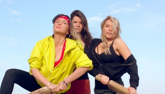 Filmele româneşti „Retreat Vama Veche”, „Zăpadă, Ceai şi Dragoste” şi „Transilvanian Ninja” vor fi disponibile pe Antena Play. De când?