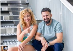 Alice Tudor şi Alex Mocanu, matinalii Digi FM. „Treceam printr-o schimbare în carieră, deci am primit propunerea cu conturile deschi…ăăă …cu braţele deschise”