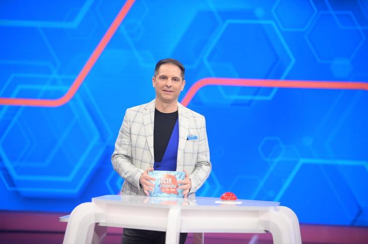 Dan Negru: „Divertismentul TV încă păstrează public şi Jocul cuvintelor e un exemplu că publicul poate să fie smart şi numeros. Despre viitorul TV: „Nu va muri, dar se va reaşeza”
