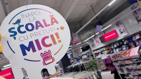 Reportaj Video. Cine îşi face iarna car, îşi cumpără vara …rechizite. Tot ce găseşti încă de acum în oferta Back to School de la Auchan (Proiect Special)