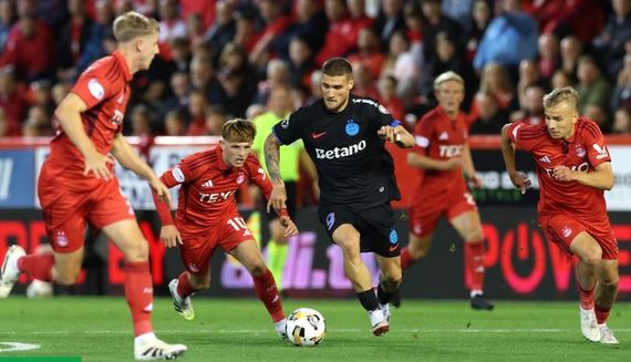 Românii din diaspora vor putea vedea meciul FCSB - Aberdeen. Pe ce platformă va fi disponibil?