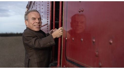 Paginadeseriale. Warwick Davis se întoarce la Hogwarts în noul serial Harry Potter

