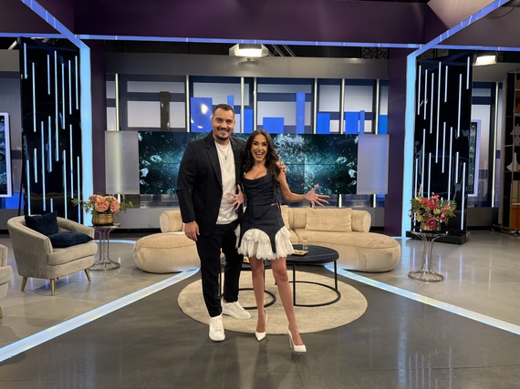 Începe un nou sezon Xtra Night Show, dar cu alţi prezentatori. Bursucu şi Andreea Frăţilă, gazdele emisiunii