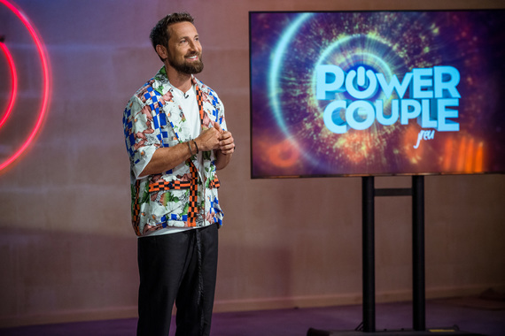 Încep filmările pentru cel de-al treilea sezon al emisiunii Power Couple. Dani Oţil, gata de plecarea spre Malta