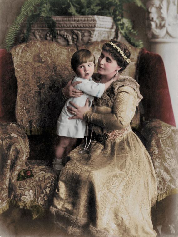 History Channel marchează 150 de ani de la naşterea Reginei Maria. Marcel Iureş, narator în documentarul „Maria, inima României”