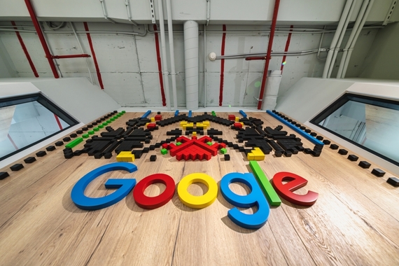 15 ani de Google în România. Câte joburi va fura AI: "mult mai puţin decât vă imaginaţi" Directorul Elisabeta Moraru, despre AI, reglementări şi dezinformare.