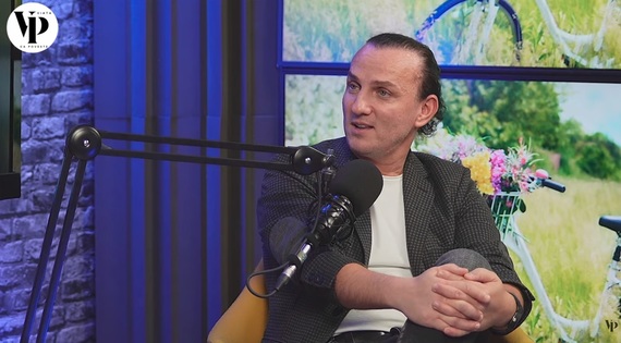 Produs în Studioul Paginademedia. Câţi bani a câştigat Mihai Trăistariu din Eurovision. Am avut oferte şi de la Cirque du Soleil! Cum a refuzat 700 de euro pe seară! (VIDEO)