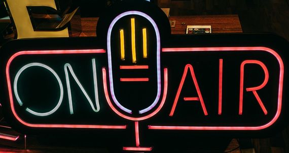 Se lansează un nou post de radio în Bucureşti, Urban FM. Cum arată grila de programe şi studiourile