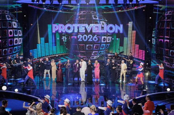 Protevelionul cu Raluka şi Pavel Bartoş. Un fel de "cu mască, fără mască" dar ...în umbră. Concurs cu premiu de 10.000 de euro pentru telespectatori