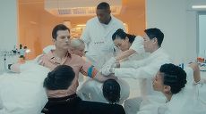 Obsesia pentru perfecţiune, pusă sub lupă în The Beauty, noul serial de la Ryan Murphy. Ce spun actorii despre noua producţie - VIDEO