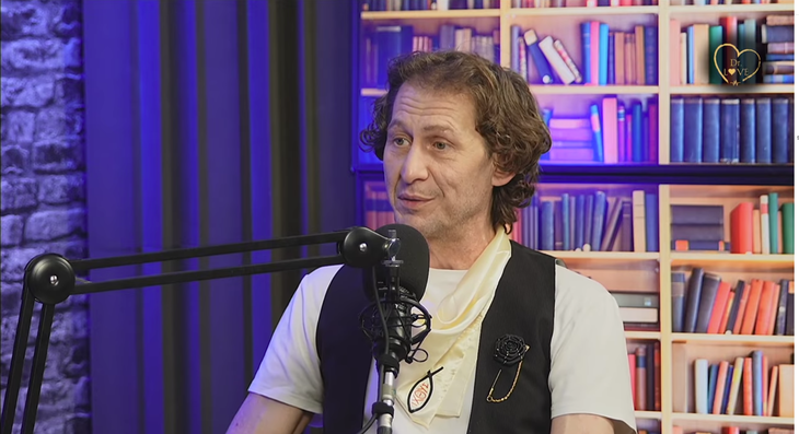 VIDEO. Mircea Solcanu: Vorbeşte lumea, „trebuia făcut pe Acasă TV, de către mine şi de către Cabral.” Produs în Studioul Paginademedia