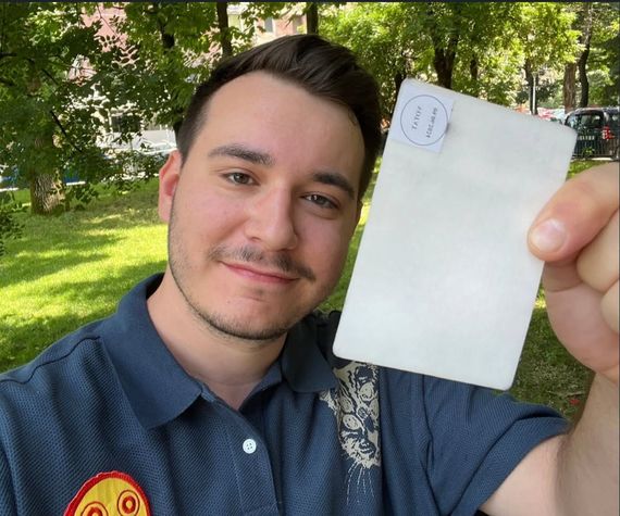 VIDEO. Silviu Faiăr critică influencerii neutri: „E o absurditate să spui că publicul tău nu e interesat de cine e preşedintele”