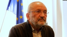 VIDEO. Mircea Toma şi cazul Realitatea: "Telespectatorului i se pun ochelari de cal. Cel care cenzurează este cel care este pedepsit acum”