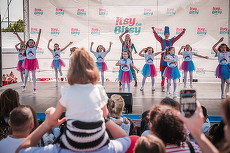 Radio Itsy Bitsy, eveniment pentru cei mici în Parcul Lumea Copiilor. Dana Rogoz şi Roxana Ciuhulescu invitate