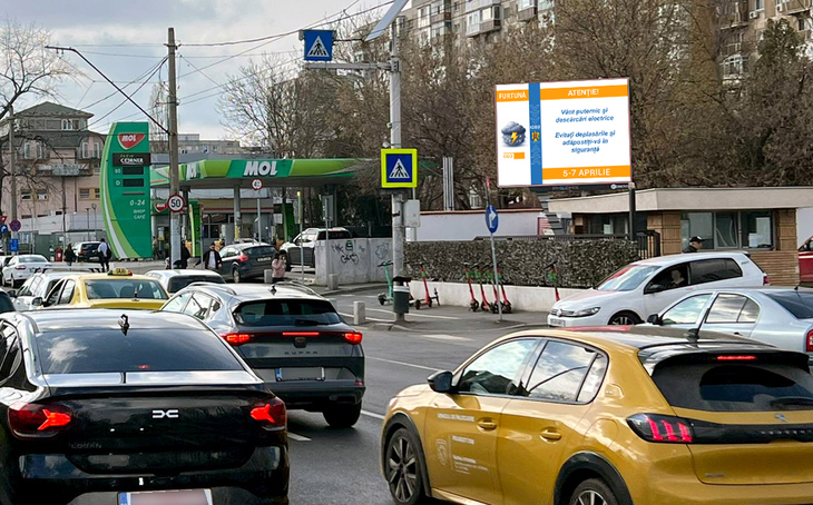 INEDIT. Vine codul roşu? Aflăm de pe ecranele stradale într-un minut! Parteneriatul Phoenix - MAI - IGSU, anunţat oficial. Ce tip de mesaje de interes public sunt postate (interviuri VIDEO)