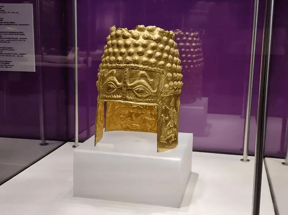 Un coif, două brăţări şi peste şase mii de ştiri! Şase mii! Cum a fost mediatizat Coiful de la Coţofeneşti?