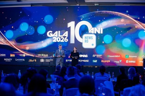 Agenţia News.ro a împlinit 10 de ani. Cine au fost premianţii galei din acest an. Nadia Comăneci, unul dintre nume