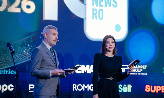 Agenţia News.ro a împlinit 10 de ani. Cine au fost premianţii galei din acest an. Nadia Comăneci, unul dintre nume