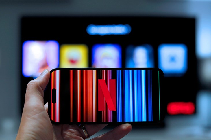 Un serial-cult al anilor ’90 ajunge pe Netflix. Producţia care a ţinut milioane de români în faţa televizoarelor intră pe platformă